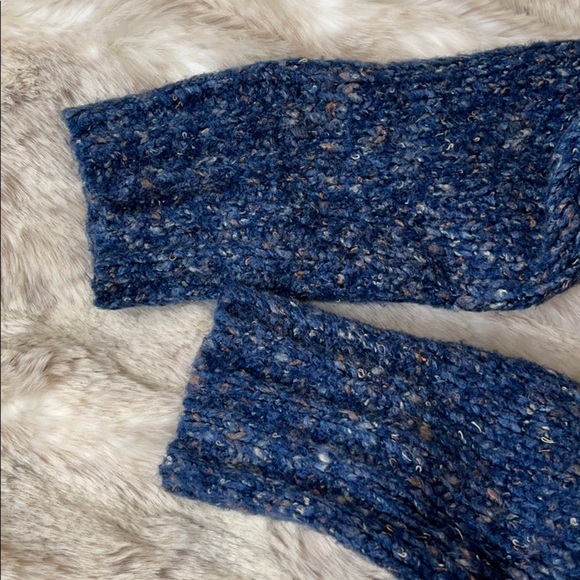 KENSIE•SWEATER - Picture 7 of 11